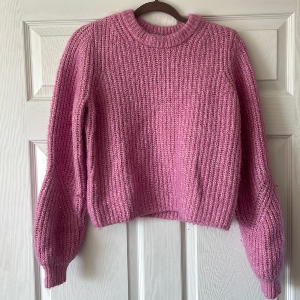 Loft pink sweater size Small
